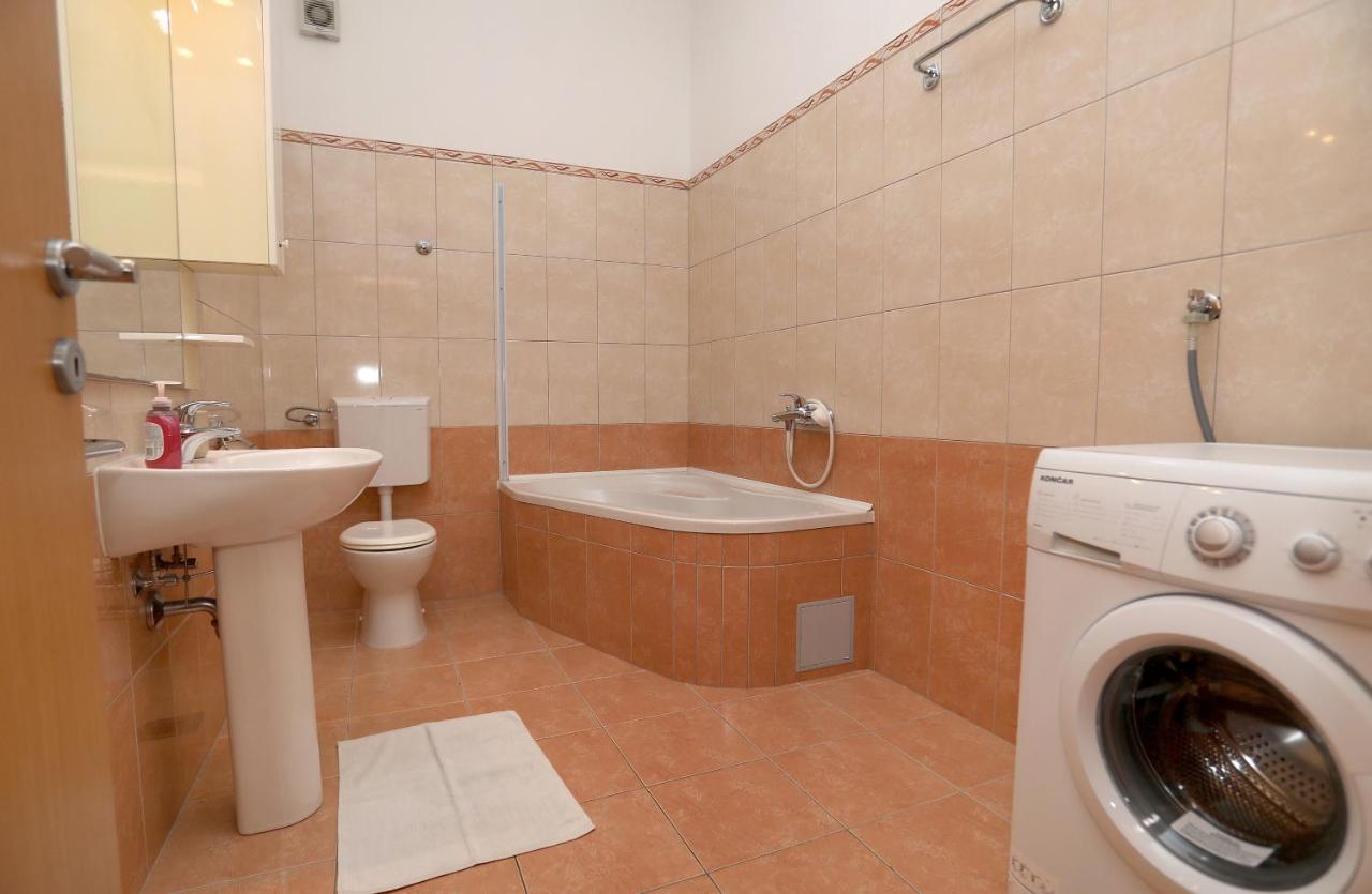 Vila Kuzmanic Trogir Exteriör bild