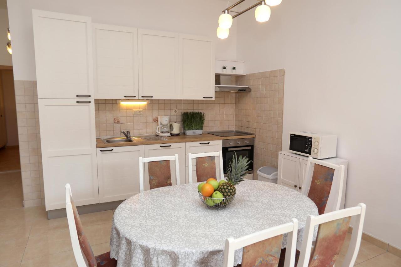 Vila Kuzmanic Trogir Exteriör bild