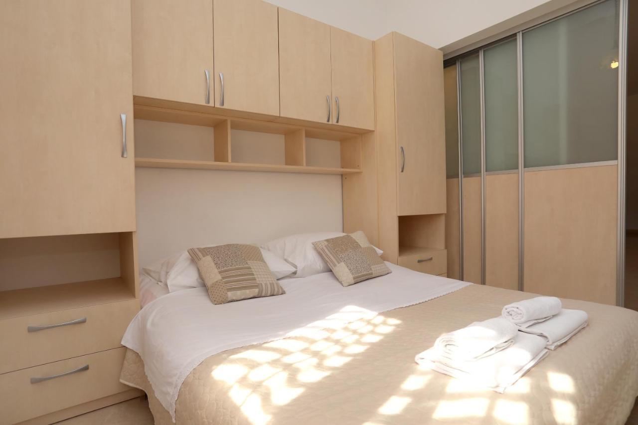 Vila Kuzmanic Trogir Exteriör bild