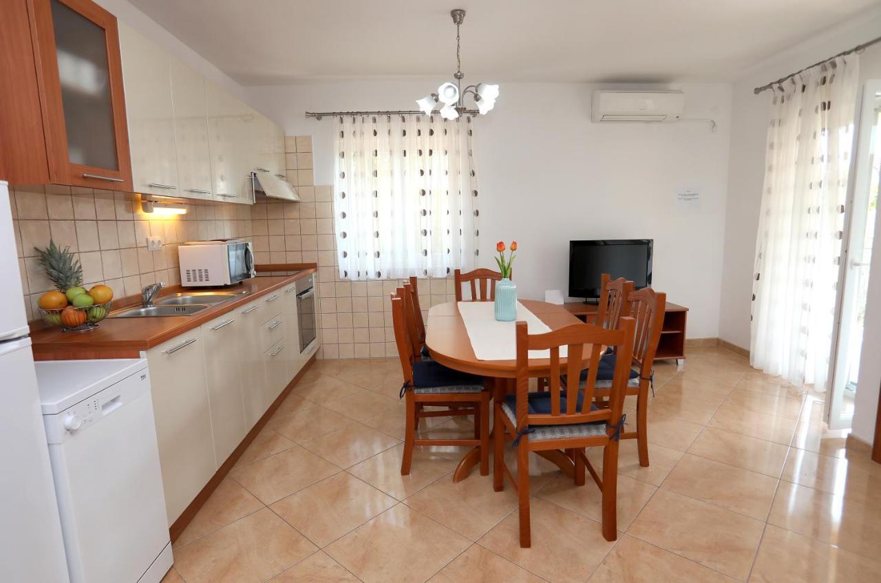 Vila Kuzmanic Trogir Exteriör bild