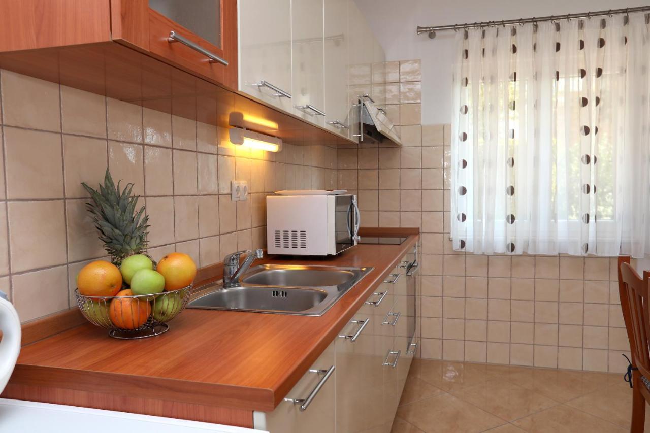 Vila Kuzmanic Trogir Exteriör bild