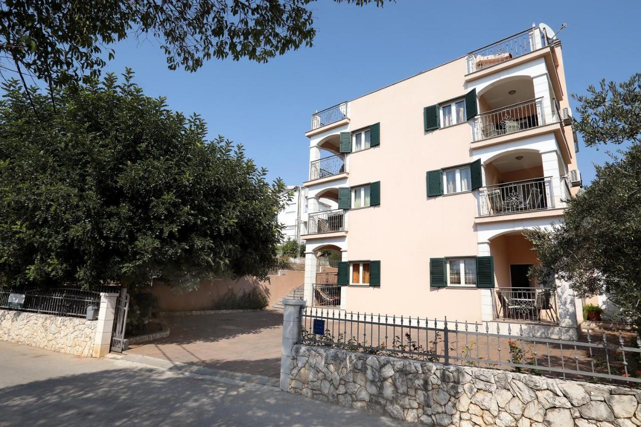 Vila Kuzmanic Trogir Exteriör bild