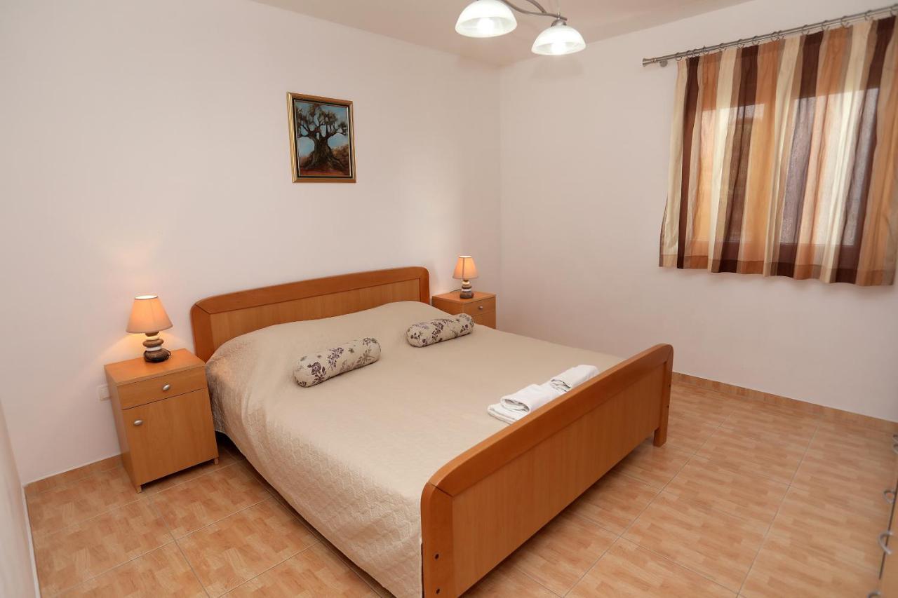 Vila Kuzmanic Trogir Exteriör bild